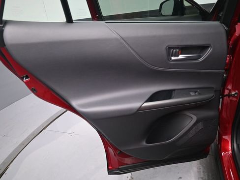 Certified 2024 Toyota Venza Nightshade image 33