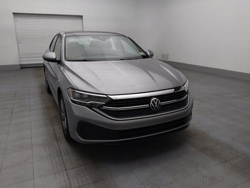 Used 2024 Volkswagen Jetta SE FWD image 14