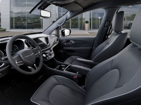 New 2026 Chrysler Pacifica Limited AWD/4WD image 22