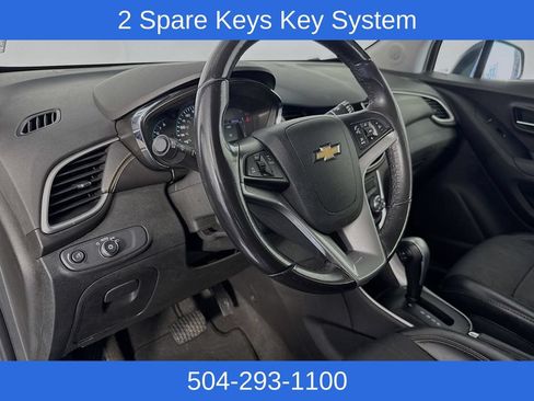 Used 2019 Chevrolet Trax LT w/ LT Convenience Package FWD image 10