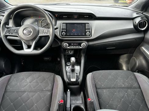 Used 2019 Nissan Kicks SV FWD image 6