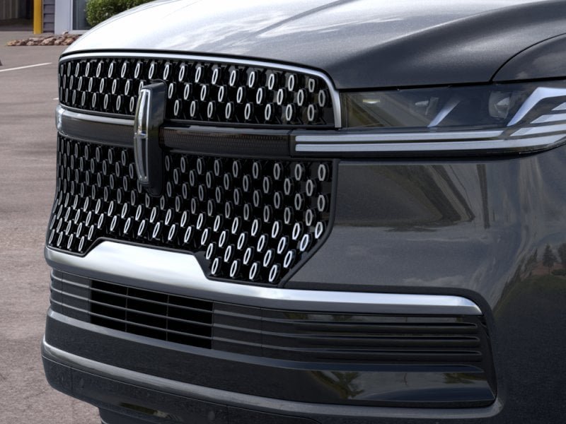 New 2025 Lincoln Navigator Reserve AWD/4WD image 17