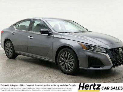Used 2025 Nissan Altima 2.5 SV