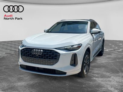 Used 2025 Audi Q5 Premium w/ Convenience Package