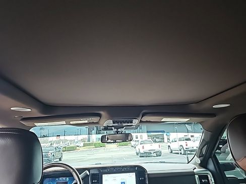 Used 2024 Ford F250 King Ranch w/ FX4 Off-Road Package image 17