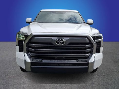 Used 2025 Toyota Tundra Limited AWD/4WD image 2
