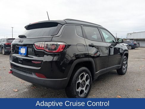 Used 2022 Jeep Compass Trailhawk image 4