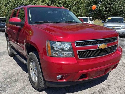 Used 2013 Chevrolet Tahoe LT image 2