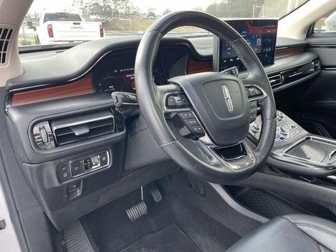 Used 2022 Lincoln Nautilus Reserve image 18