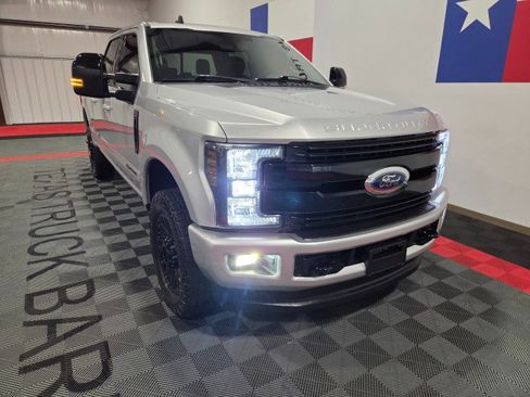 Used 2019 Ford F250 Lariat image 22