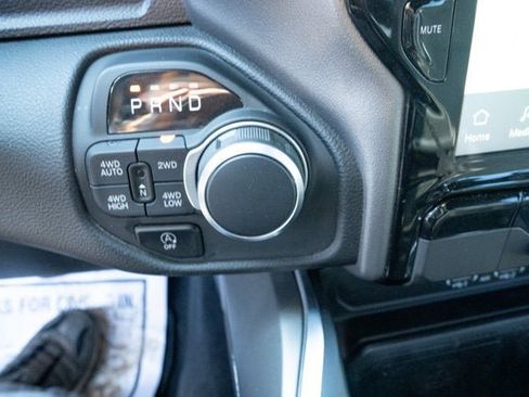 Used 2025 RAM 1500 Big Horn AWD/4WD image 21