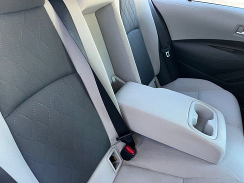 Used 2020 Toyota Corolla LE FWD image 28
