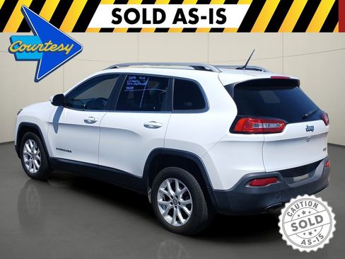 Used 2016 Jeep Cherokee Latitude FWD image 5