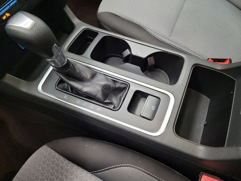 Used 2017 Ford Escape SE image 26