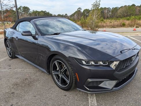 Used 2024 Ford Mustang Premium image 14