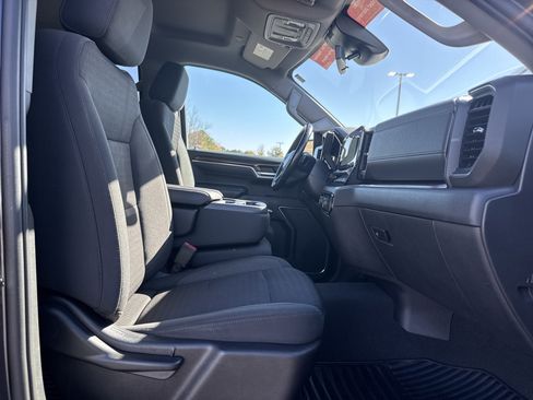 Used 2022 Chevrolet Silverado 1500 LT image 30