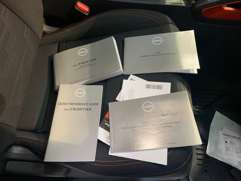 Used 2022 Nissan Frontier PRO-4X w/ Technology Package image 14