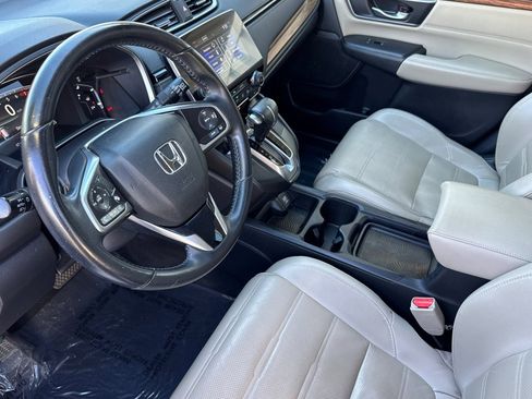 Used 2018 Honda CR-V Touring image 4