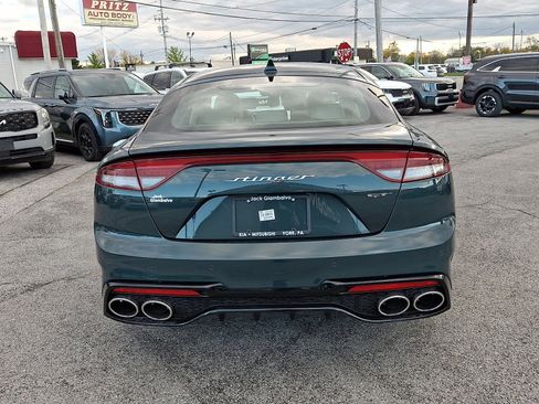 Used 2022 Kia Stinger GT1 image 6