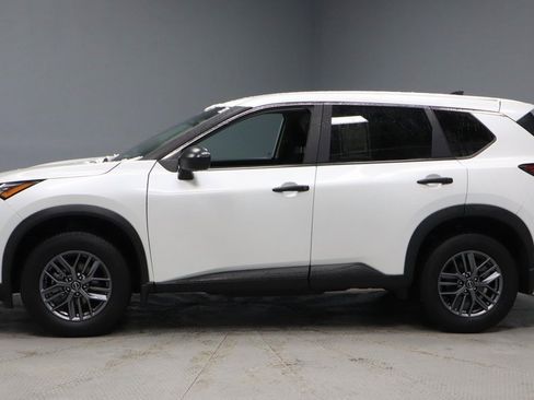 Certified 2024 Nissan Rogue S image 8