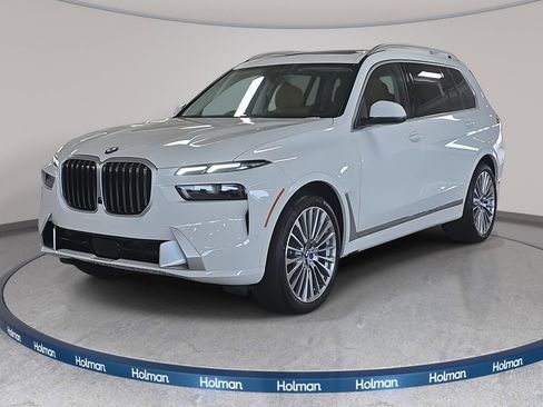 Used 2026 BMW X7 xDrive40i w/ Premium Package AWD/4WD image 1