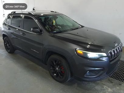 Used 2020 Jeep Cherokee Latitude Plus w/ Comfort/Convenience Group
