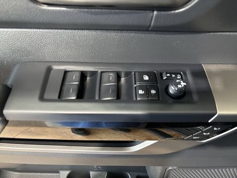 Used 2024 Toyota Tundra Limited AWD/4WD image 13