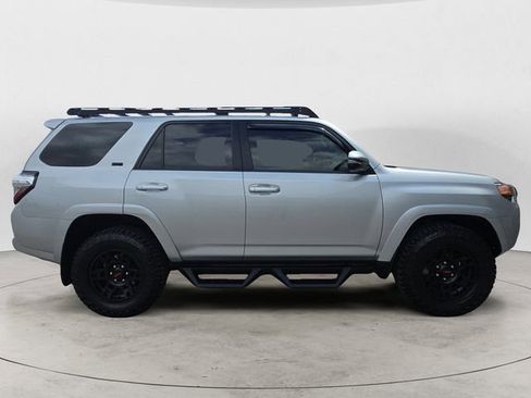 Used 2023 Toyota 4Runner SR5 Premium w/ Moonroof Package AWD/4WD image 6