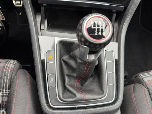 Used 2021 Volkswagen GTI S image 24