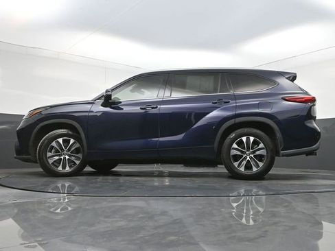 Used 2021 Toyota Highlander XLE FWD image 33