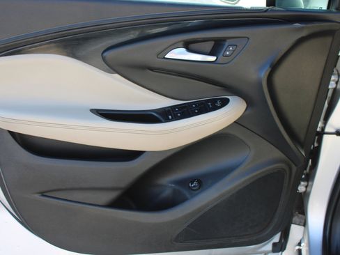 Used 2017 Buick Envision Preferred w/ LPO, Interior Luxury Package image 14