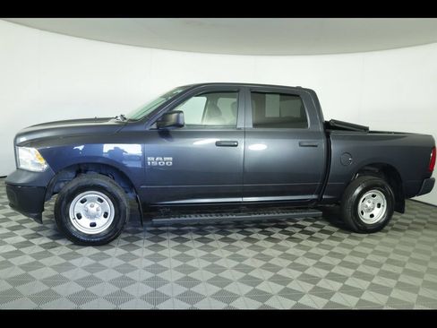 Used 2017 RAM 1500 Tradesman w/ Popular Equipment Group AWD/4WD image 11