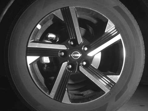 Used 2025 Nissan Sentra SV FWD image 15