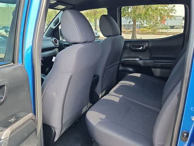 Used 2017 Toyota Tacoma TRD Sport w/ Tow Package RWD image 16