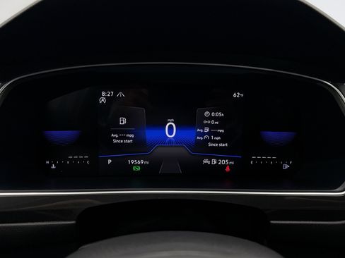 Used 2024 Volkswagen Tiguan S image 13