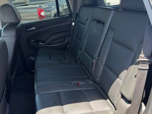 Used 2020 GMC Yukon SLT w/ Premium Edition AWD/4WD image 11