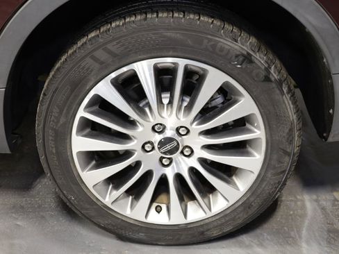 Used 2017 Lincoln MKC Reserve image 36