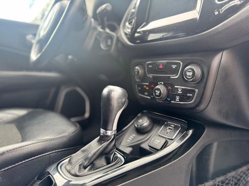Used 2018 Jeep Compass Latitude w/ Popular Equipment Group AWD/4WD image 54