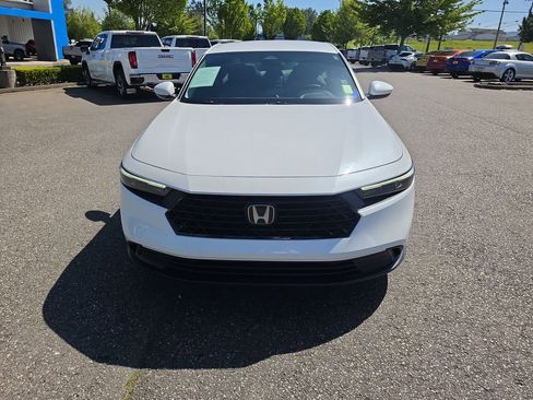 Used 2024 Honda Accord LX image 9