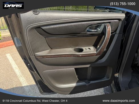 Used 2017 Chevrolet Traverse Premier image 23