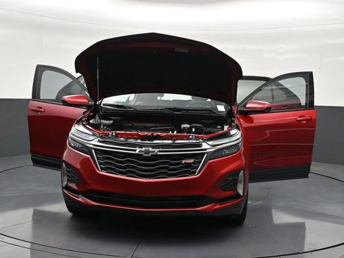 Used 2023 Chevrolet Equinox RS image 36