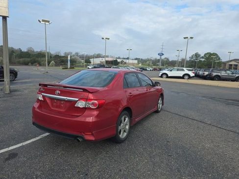 Used 2013 Toyota Corolla S image 3