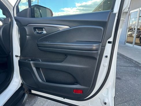 Used 2020 Honda Passport Sport image 25