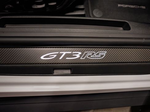 Used 2023 Porsche 911 GT3 RS image 27