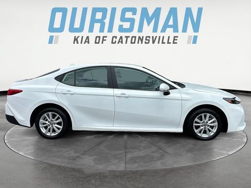 Used 2025 Toyota Camry LE w/ Convenience Package AWD/4WD image 7