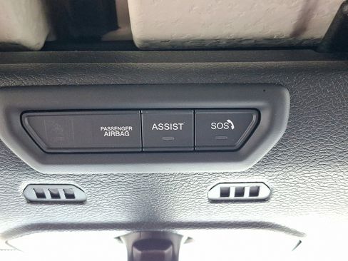 Used 2022 Jeep Wrangler Unlimited Sport AWD/4WD image 32