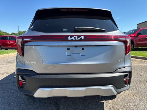 Used 2026 Kia Seltos LX AWD/4WD image 5