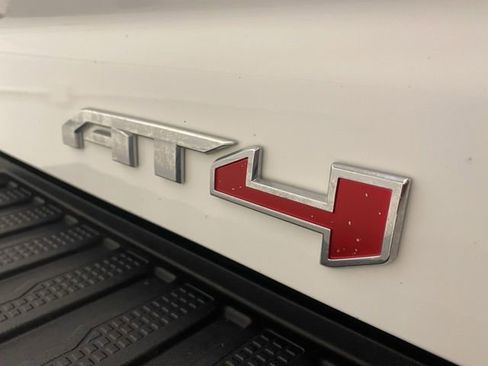 Used 2024 GMC Sierra 2500 AT4 w/ AT4 Premium Plus Package AWD/4WD image 33