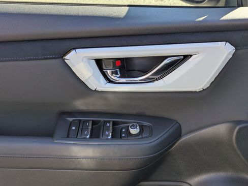 Used 2025 Subaru Forester Limited image 22