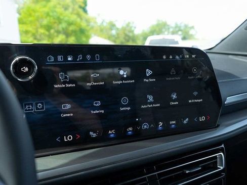 New 2026 Chevrolet Traverse LT w/ Enhanced Driving Package FWD image 21